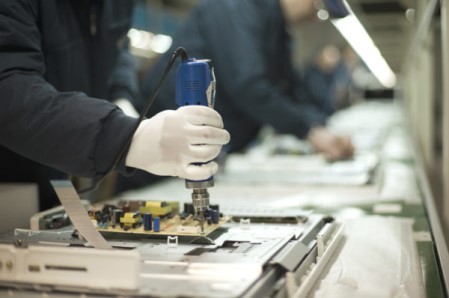 Depositphotos_electronic-manufacture-600x398.jpg